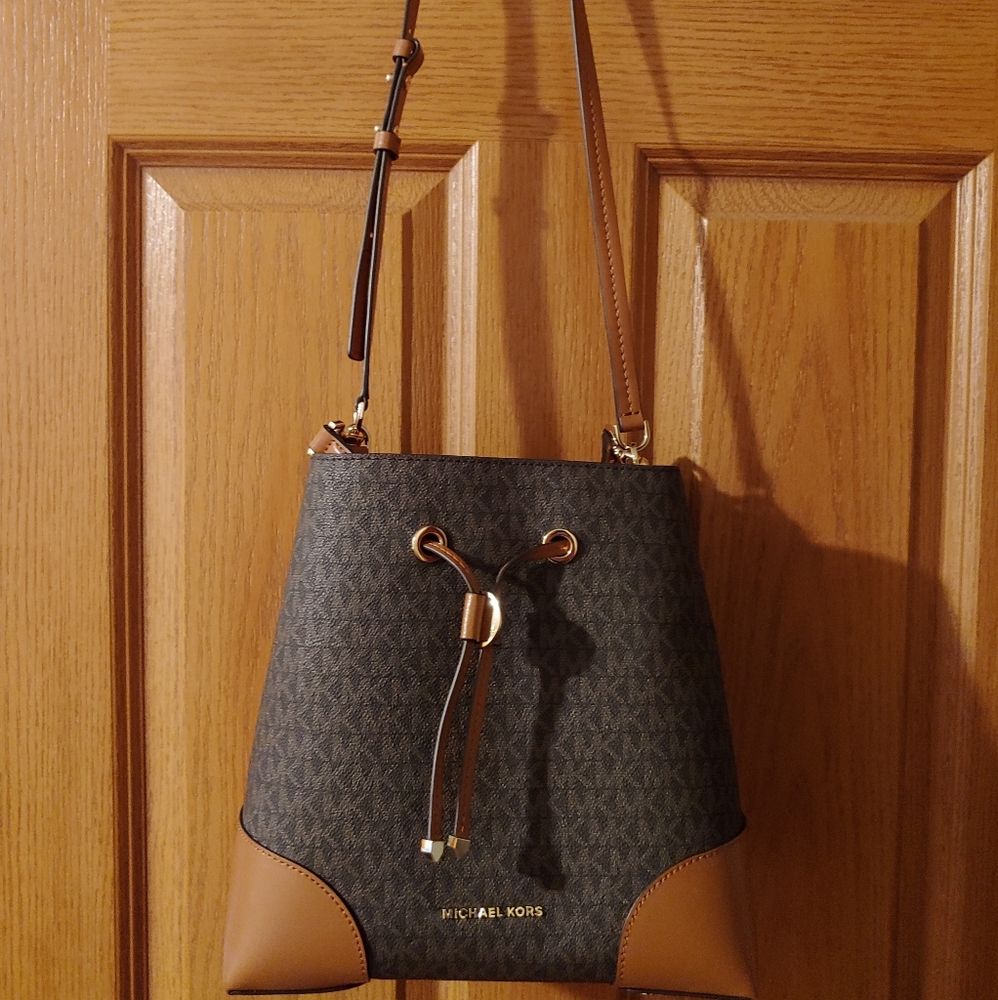 Michael Kors Mercer Gallery purse